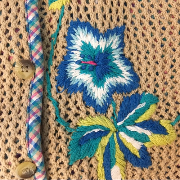 Vintage Grannycore Embroidered Mesh Crochet Vest - Picture 7 of 16
